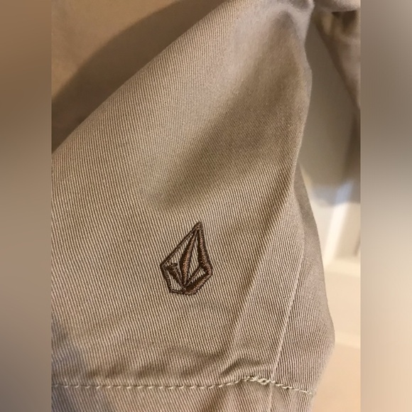 Volcom Shorts - Picture 4 of 4